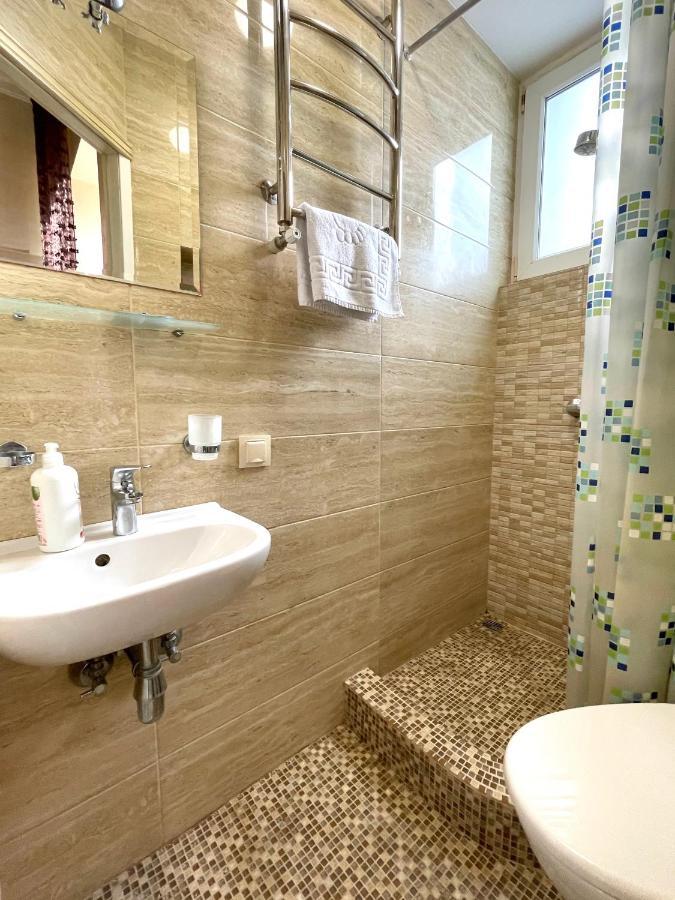 Cozy Apartment On Greek Street 15 Одеса Екстериор снимка