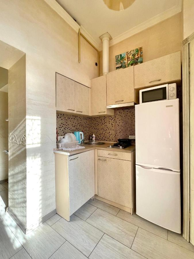 Cozy Apartment On Greek Street 15 Одеса Екстериор снимка