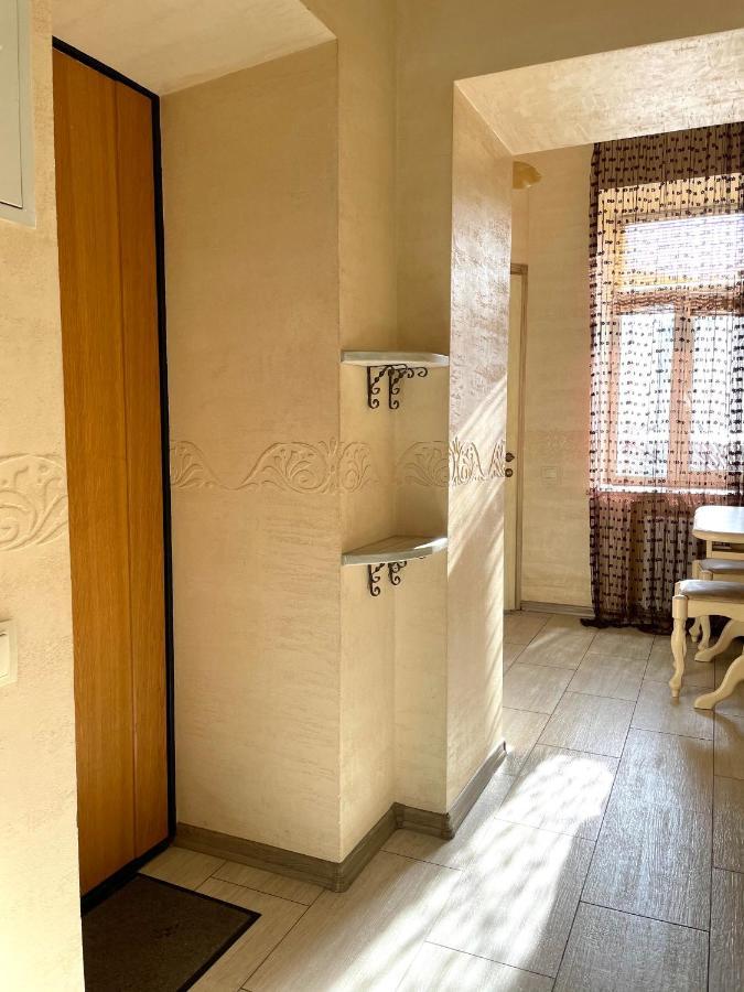 Cozy Apartment On Greek Street 15 Одеса Екстериор снимка
