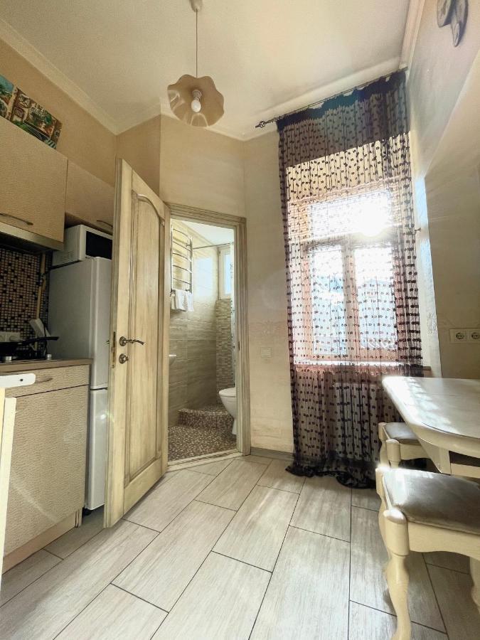 Cozy Apartment On Greek Street 15 Одеса Екстериор снимка